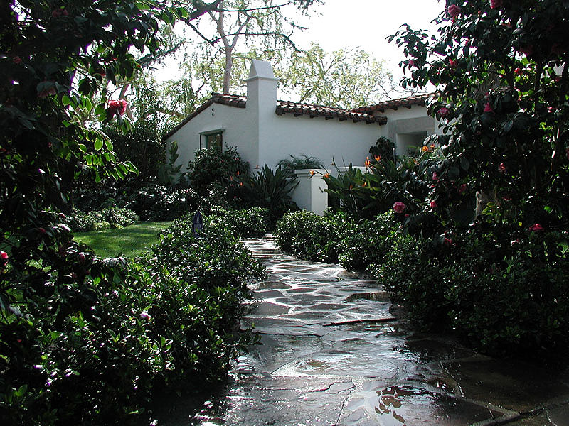 Flagstone path to Spanish-style casita